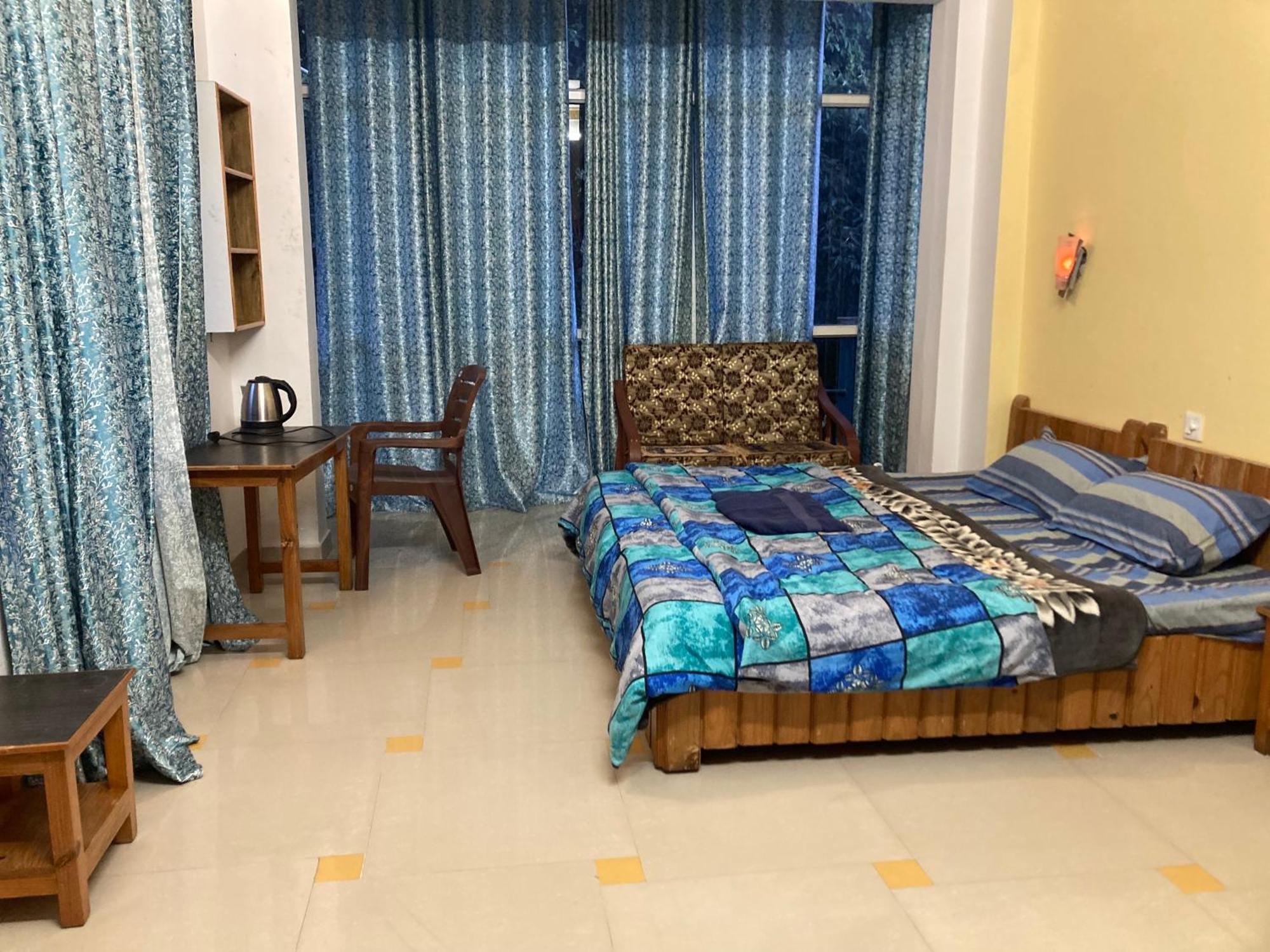 Oasis Guest House Bhagsu D'Shala ดารัมซาลา ภายนอก รูปภาพ