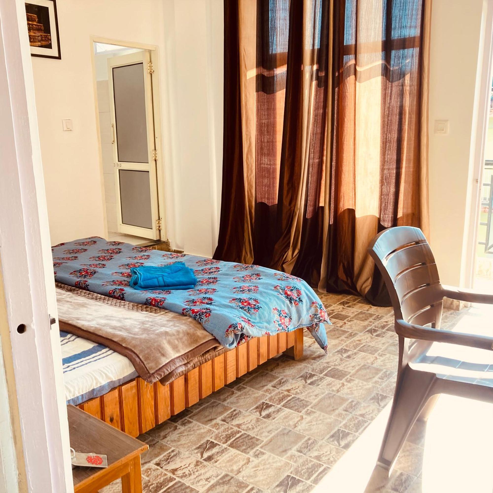 Oasis Guest House Bhagsu D'Shala ดารัมซาลา ภายนอก รูปภาพ