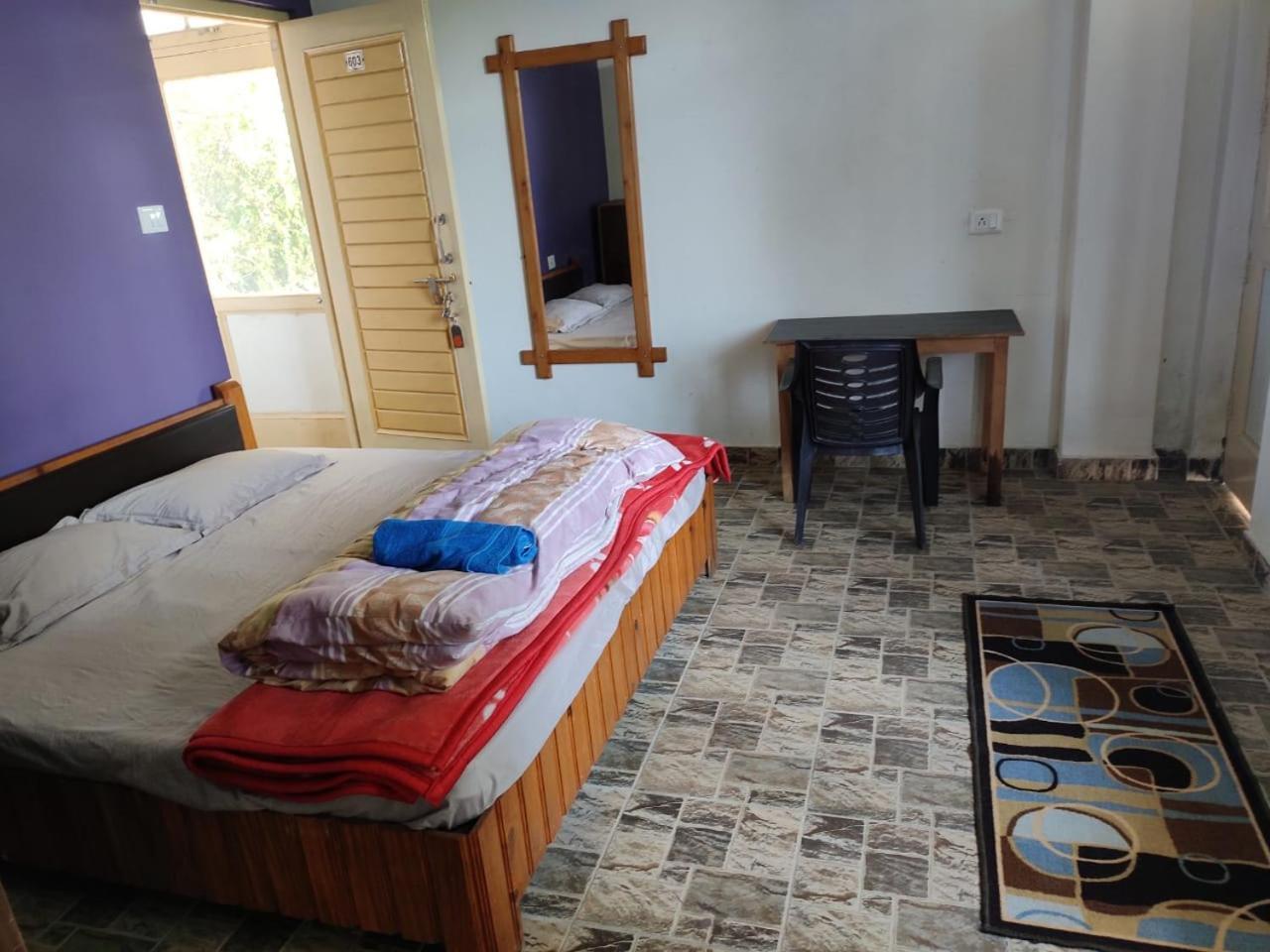 Oasis Guest House Bhagsu D'Shala ดารัมซาลา ภายนอก รูปภาพ