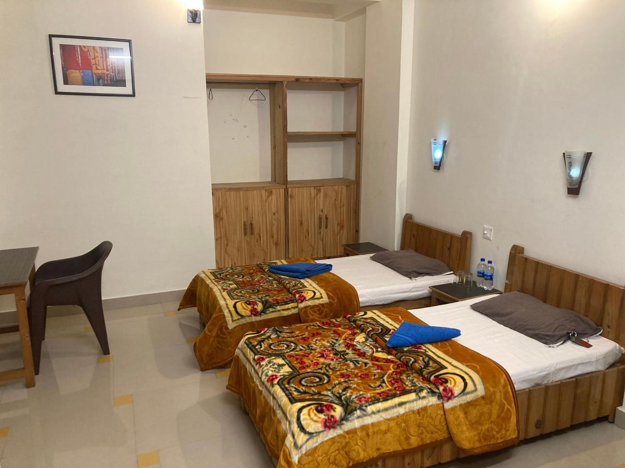Oasis Guest House Bhagsu D'Shala ดารัมซาลา ภายนอก รูปภาพ