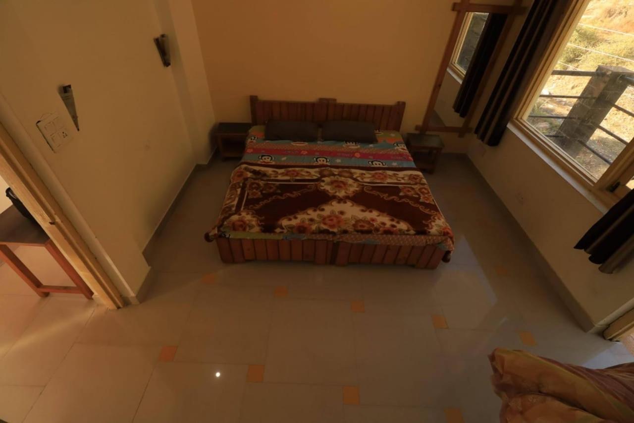 Oasis Guest House Bhagsu D'Shala ดารัมซาลา ภายนอก รูปภาพ