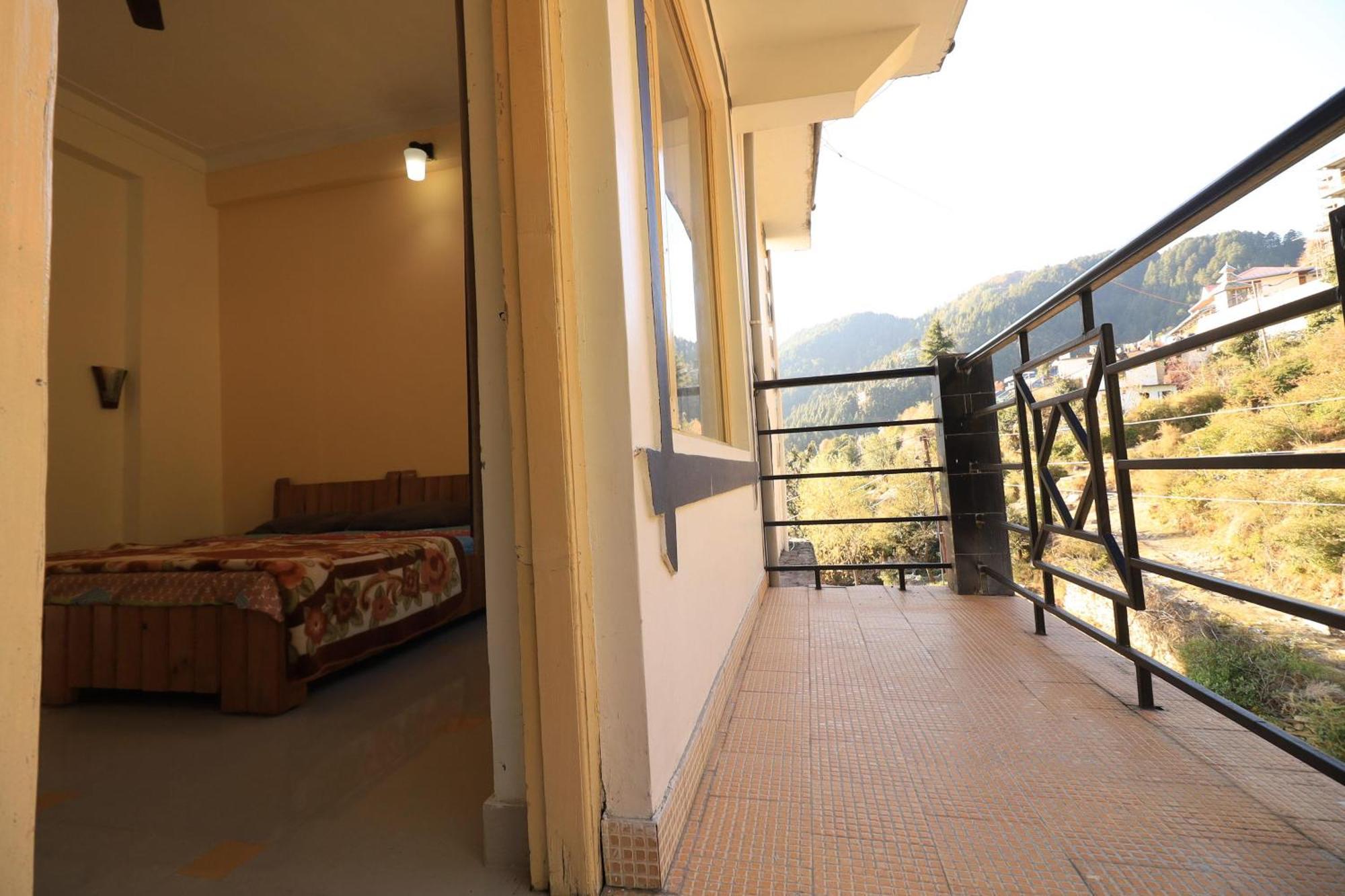 Oasis Guest House Bhagsu D'Shala ดารัมซาลา ภายนอก รูปภาพ